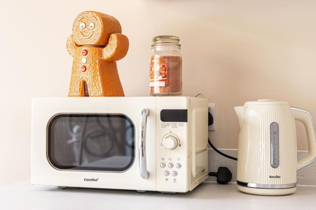 Gingerbread Lodge 托基 外观 照片